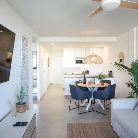 Chill In Paradise Apartment