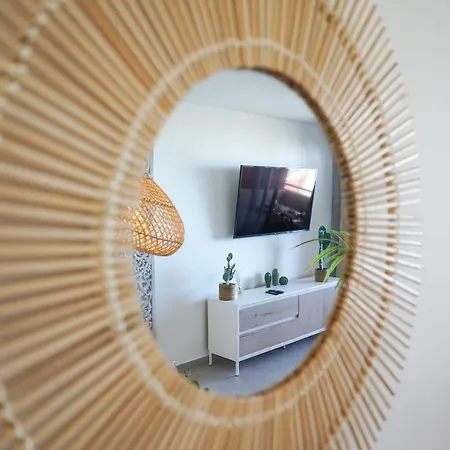 Chill In Paradise Apartment