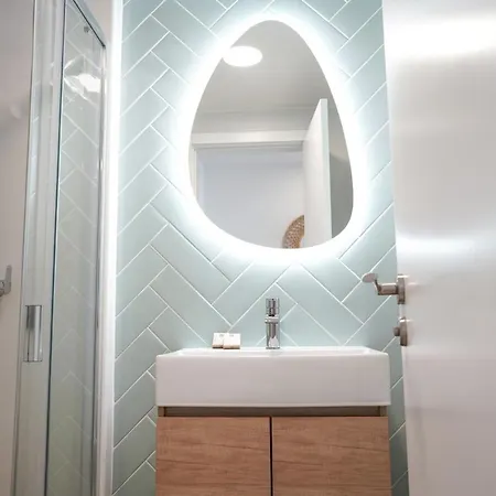 Chill In Paradise Apartment